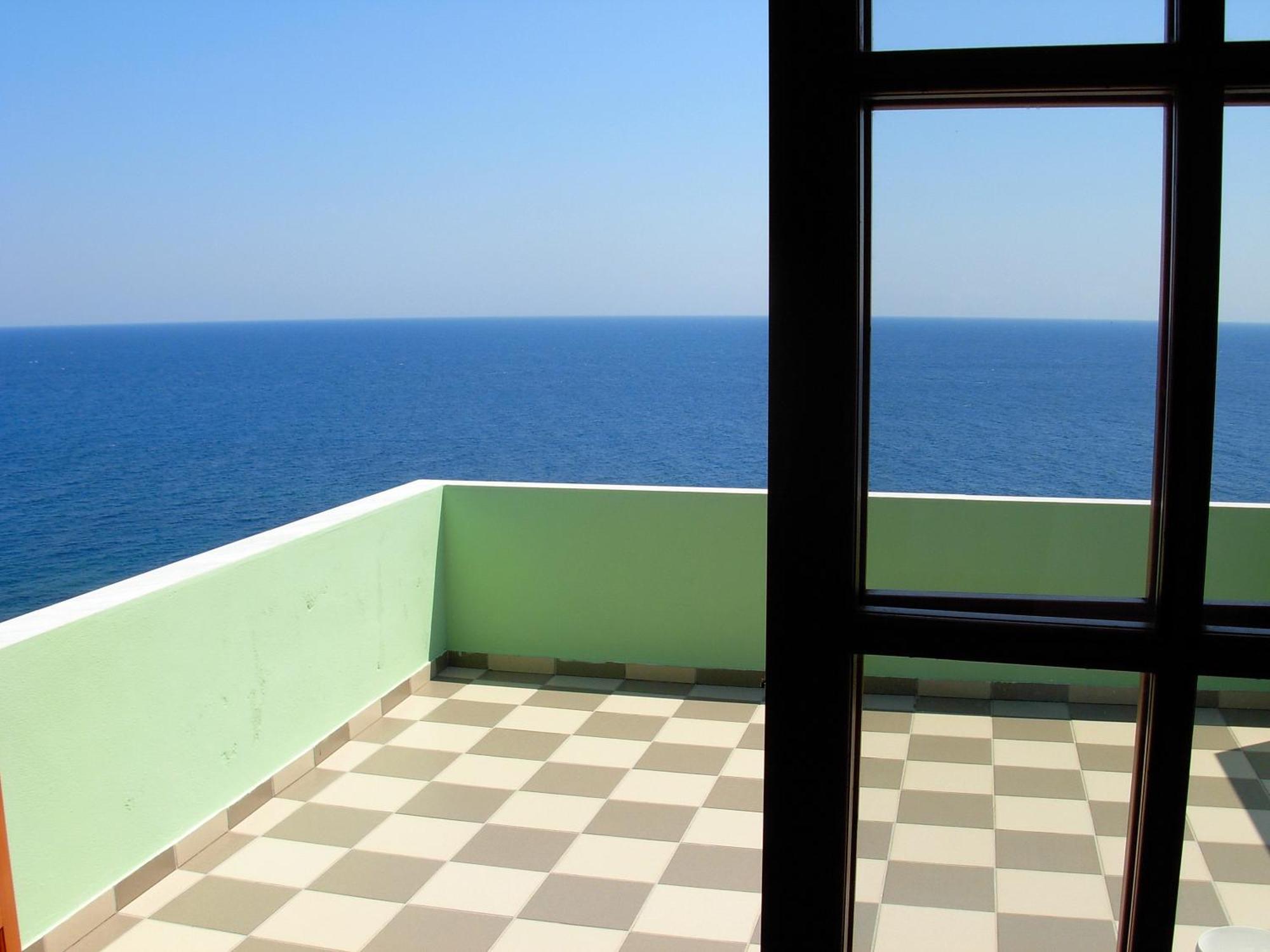 Faros Hotel Milopotamos  Buitenkant foto