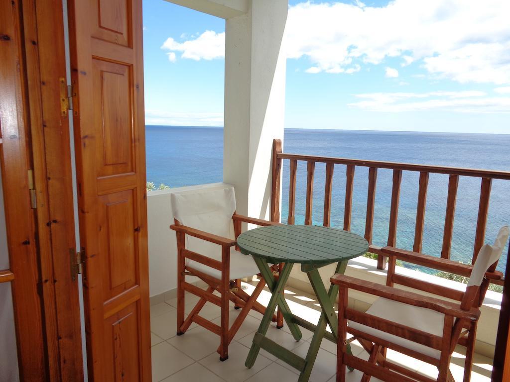 Faros Hotel Milopotamos  Kamer foto