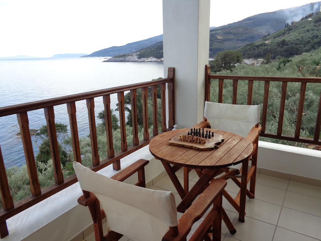 Faros Hotel Milopotamos  Kamer foto